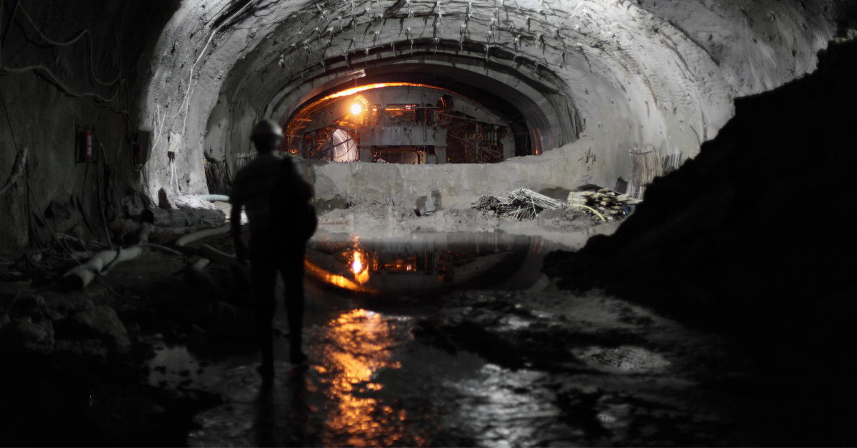 Technical training in fortification systems for underground mining